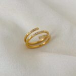 Paved Spiral Ring