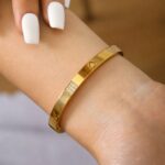 Selda Heart Bangle